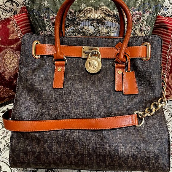 Michael Kors Handbags - Large Michael Kors Hamilton Bag/Purse. Dust Bag Available.